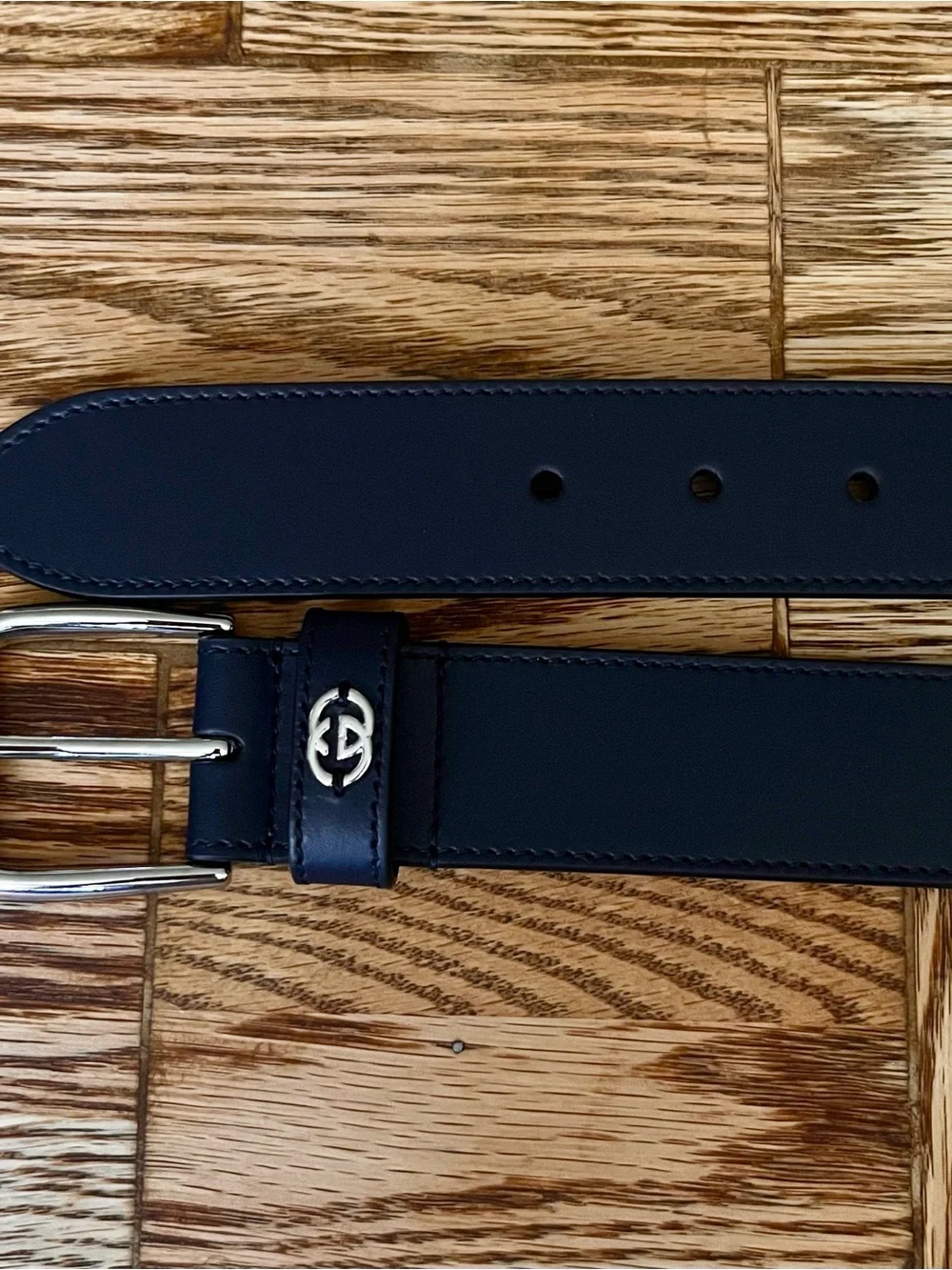 💯 GUCCI Men's Navy Leather Belt with silver  Double-G Logo Accent